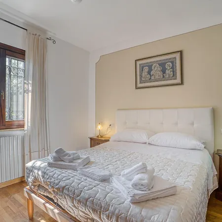 Charming With Garden & Stunning Views Of * Ассизи