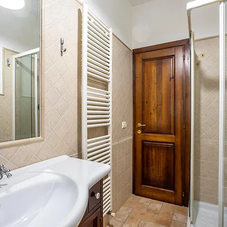 Charming With Garden & Stunning Views Of *