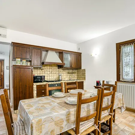 Charming With Garden & Stunning Views Of