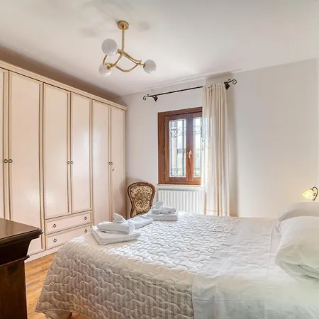 Charming With Garden & Stunning Views Of * Ассизи