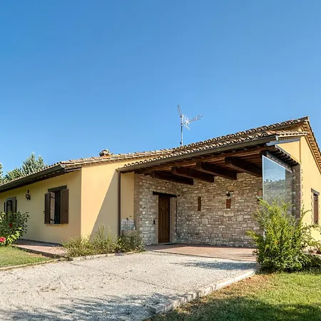 Charming With Garden & Stunning Views Of Ассизи