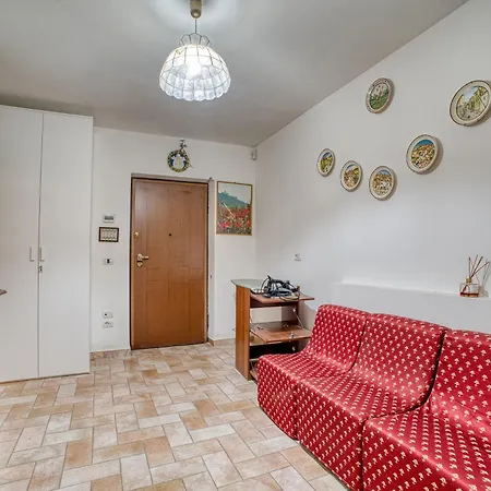 Дом отдыха Charming With Garden & Stunning Views Of
