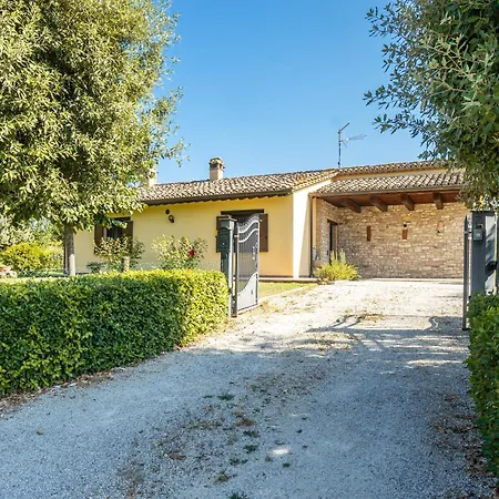 Charming With Garden & Stunning Views Of * Ассизи